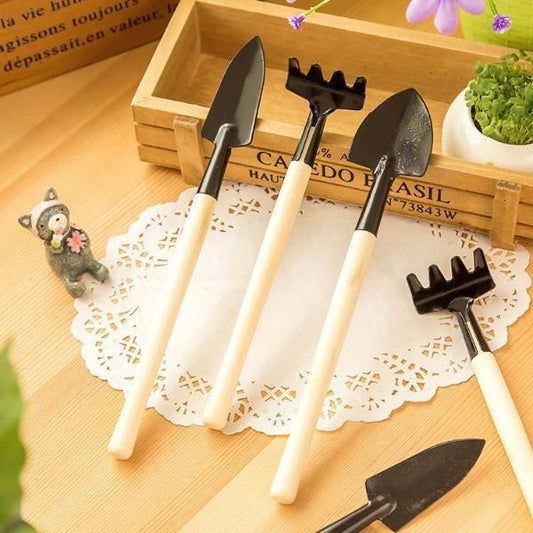 Tiny 3 Set Multifunctional Gardening Tools