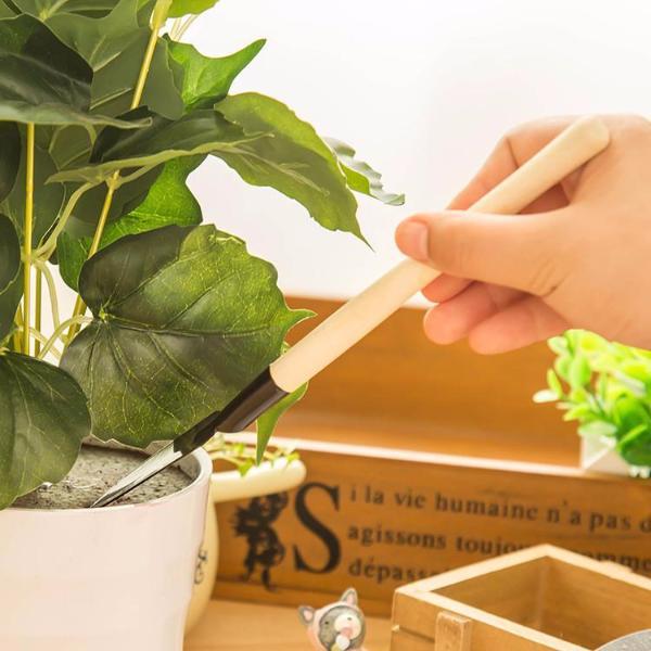 Tiny 3 Set Multifunctional Gardening Tools